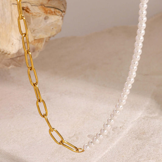 18K gold plated chain and pearl bead design high-end necklace showcasing modern elegance.