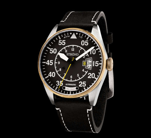 STOND DC-4 automatic black watch with vintage design, black dial, and leather strap, limited to 1945 pieces.