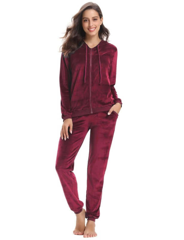 Women's cozy knit two-piece set in burgundy, featuring long sleeves and a hood for autumn-winter leisure wear.